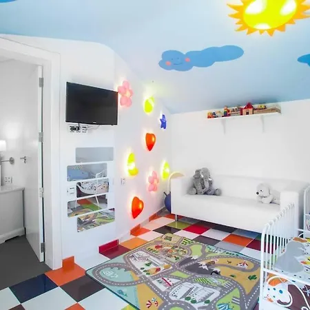 호텔 Buddha - By Apricus Holidays 플라야블랑카