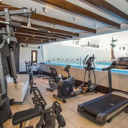 호텔 Buddha - By Apricus Holidays 플라야블랑카